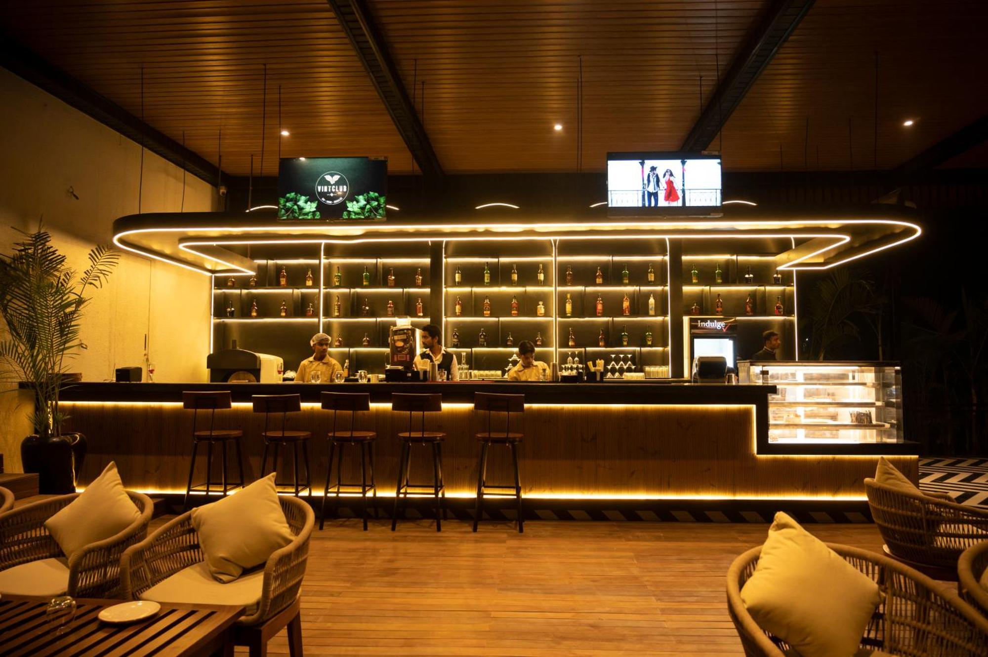 Vintclub Resort Lucknow Zewnętrze zdjęcie