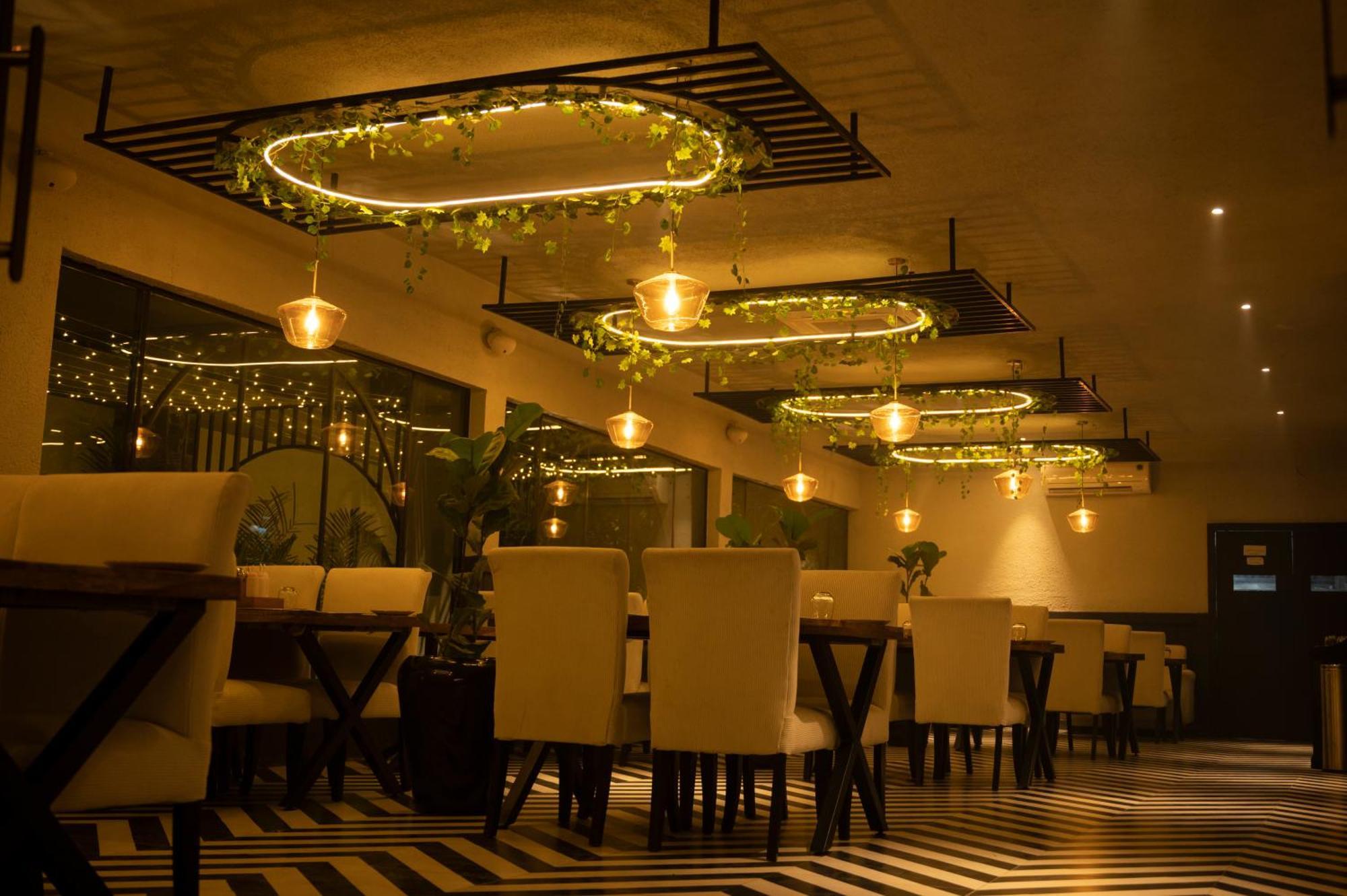 Vintclub Resort Lucknow Zewnętrze zdjęcie