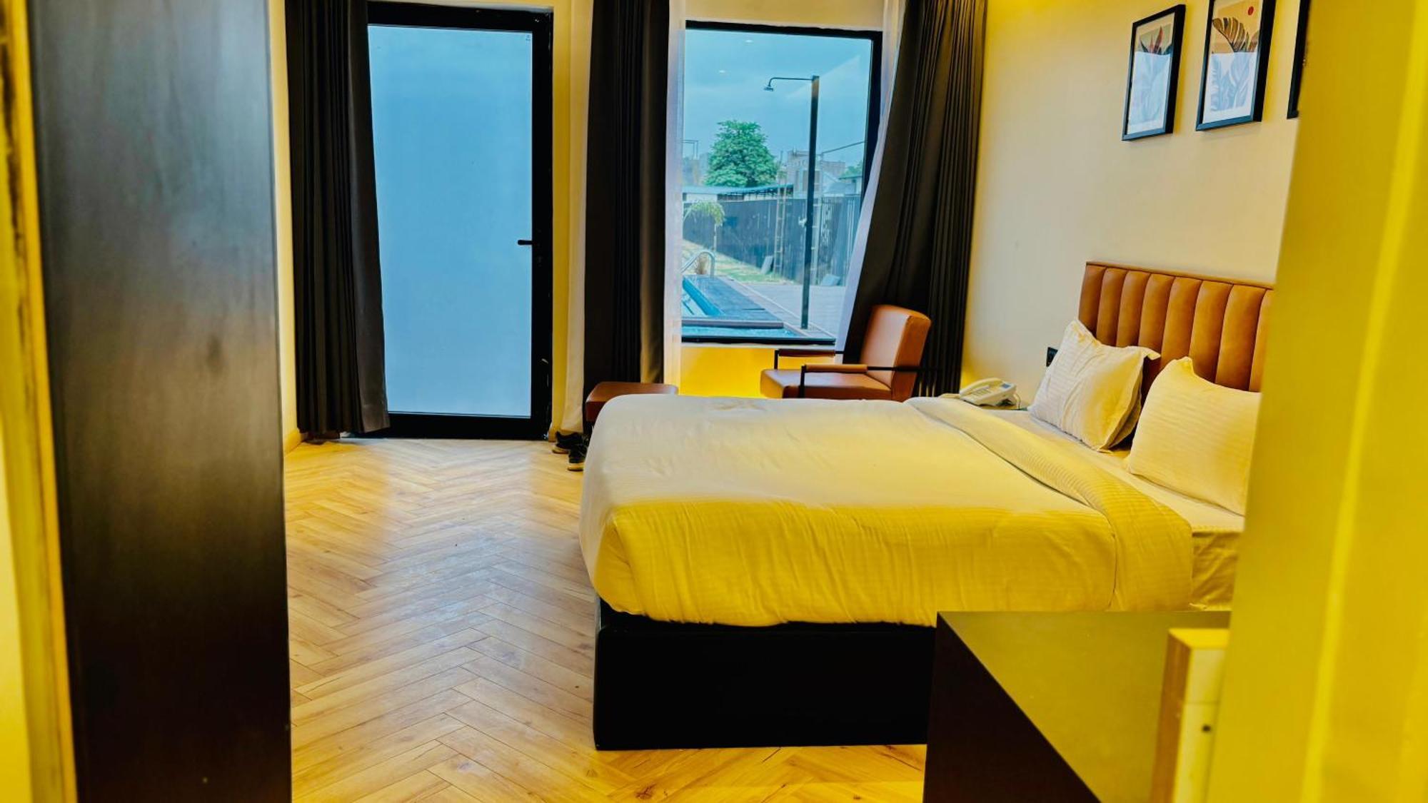 Vintclub Resort Lucknow Zewnętrze zdjęcie