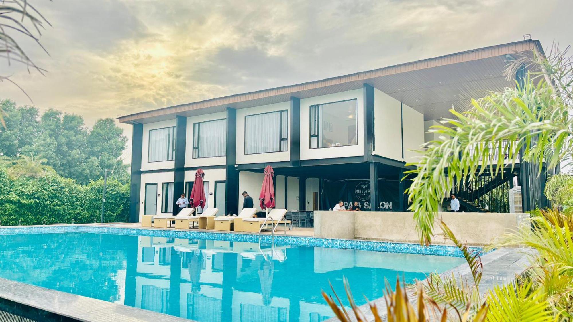 Vintclub Resort Lucknow Zewnętrze zdjęcie