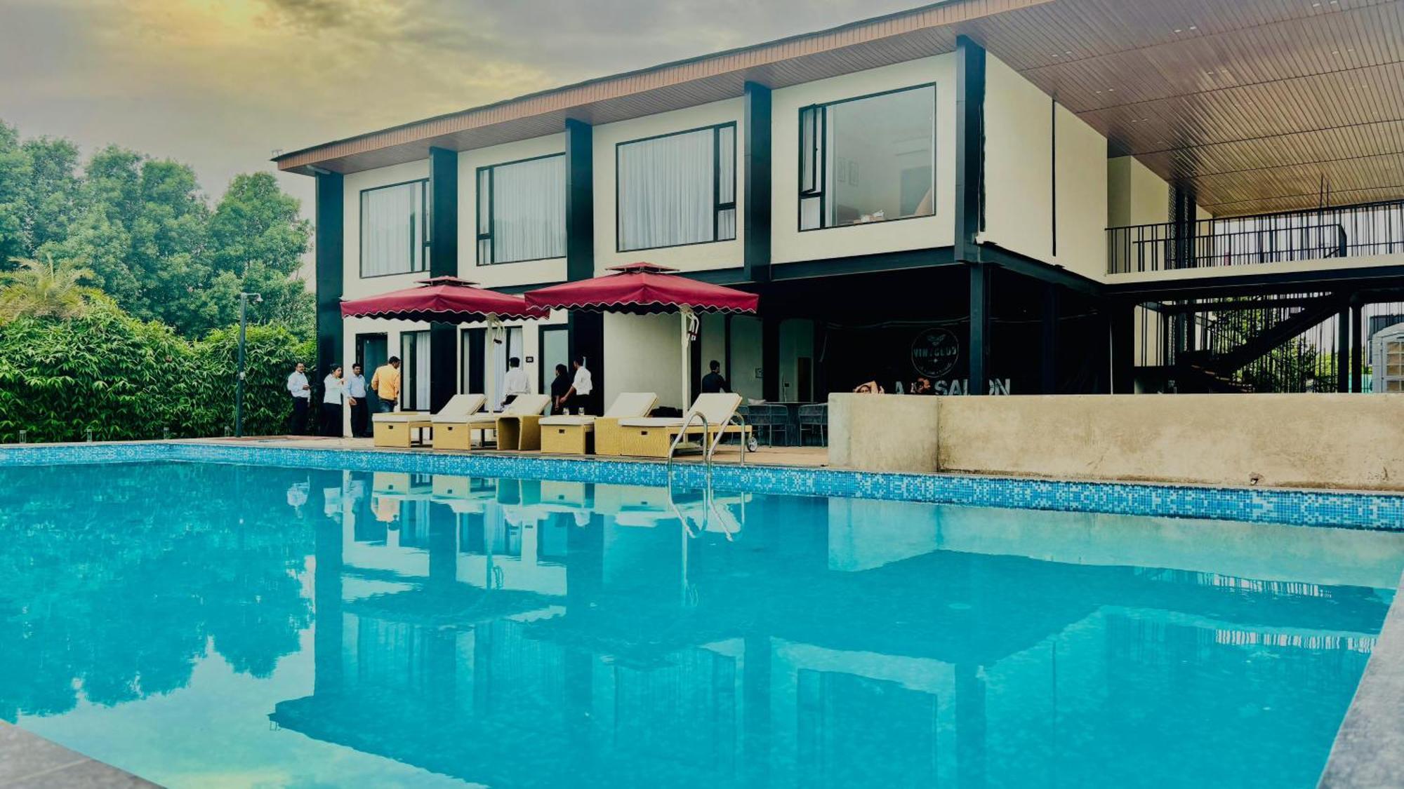 Vintclub Resort Lucknow Zewnętrze zdjęcie