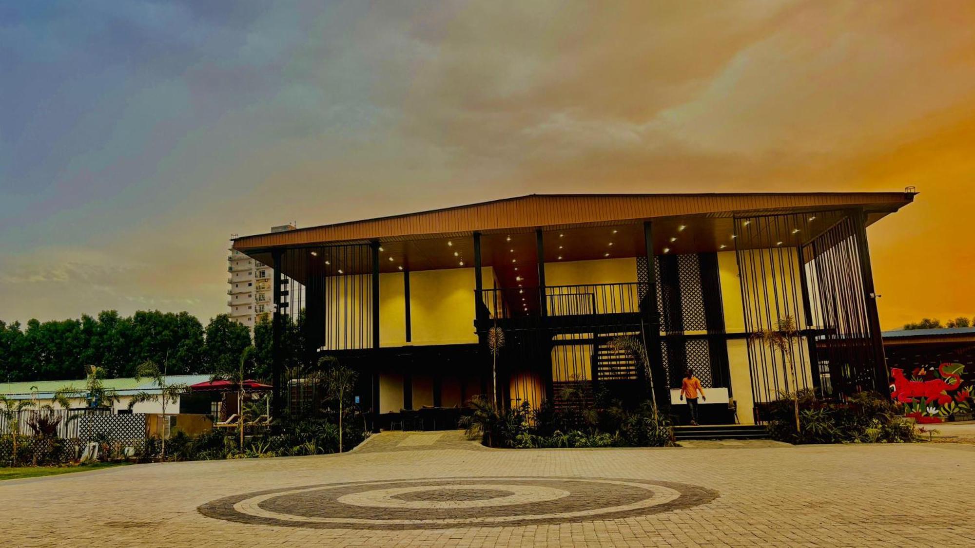Vintclub Resort Lucknow Zewnętrze zdjęcie